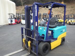 Giá xe nâng điện komatsu cũ Hồ Chí Minh