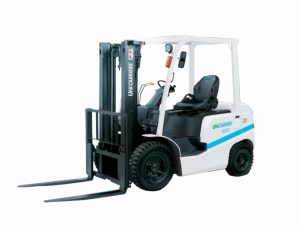 xe nâng dầu mới 1 tấn 3